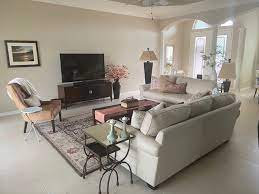 Jul 08, 2020 · frame out a rectangular shape with some small trim moulding, add wallcovering, like a charcoal gray grasscloth, and then add in wall decor placed around the tv. How To Decorate A Blank Wall Around A Tv 3 Genius Ideas Designed