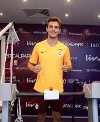 Ali yavuz kol kimdir, hayatı ve biyografisi. Galatasaray Ali Yavuz Kol Atalay Babacan Batuhan Facebook