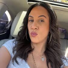 Cardi B without makeup 😍