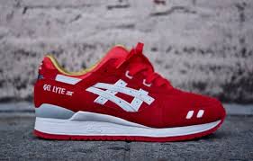 Asics Gel Lyte Iii Santa Claus Christmas Pack Eu Kicks Sneaker Magazine Adidas Outfit Shoes Asics Sneakers Kicks Shoes