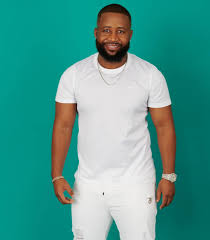 Als kanye west südafrikas und begründer des new age kwaito hat cassper nyovest neue maßstäbe im südafrikanischen hiphop gesetzt. Cassper Nyovest Announces Release Date For Sweet And Short 2 Plus His Success Tips
