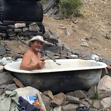 Wood-Fired Bath in the Mountains - Wonderhussy Adventures
