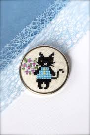 Broche Chat Cross Point De Bijoux Bijoux Mignon Chat Noir Etsy Cat Cross Stitches Stitch Jewelry Cross Stitch Animals