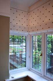 The simplest way is to take a quick look at our projection guide, and then create a template from a piece of card you have to hand. How To Measure A Box Bay Window For Blinds Arxiusarquitectura