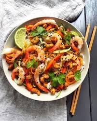 Nouilles Et Crevettes Epicees Clemfoodie Crevettes Epicees Nouilles De Riz Nouilles
