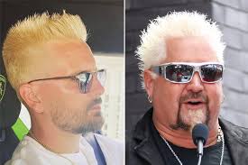 Justin bieber shows off his new platinum blonde hair while meeting fans at west coast customs on sunday afternoon (december 7) in burbank, calif. Scott Disick S Blond Hair Draws Eminem Guy Fieri Comparisons
