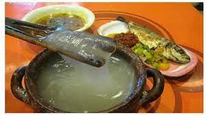 Seperti namanya, bahan utama pembuatan makanan tradisional tersebut yaitu jagung yang kemudian diolah bersama kacang merah, santan dan kacang tanah. 6 Makanan Khas Maluku Yang Wajib Kamu Coba Asli Bikin Ketagihan Lifestyle Liputan6 Com