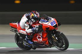 Reigning sprint cup champion kyle busch lands his first pole of the season, two weeks after being excluded from qualifying at atlanta. Martin Wins In Junior Classes Better Than First Motogp Pole