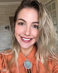 Scarlet Borges (@scarlet_enila) • Instagram photos and videos