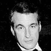 Robert Cribben's Instagram, Twitter & Facebook