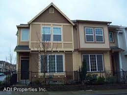 16952 Nw Shadow Hill Lane Beaverton Or 97006 Hotpads Renting A House Shadow Hills House Styles