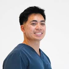 Vanessa Chung's Instagram, Twitter & Facebook