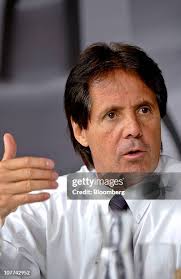 18 Hrt Participacoes Photos & High Res Pictures