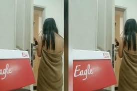 Prank wik wik ojol #viral #trending. Demi Prank Ojol Wanita Ini Sengaja Hanya Pakai Handuk Saat Ambil Pizza Sampai Melorot Semua Halaman Sajian Sedap