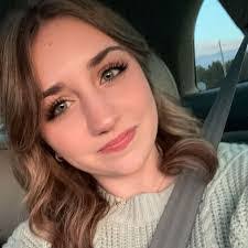 Patti Rutter's Instagram, Twitter & Facebook