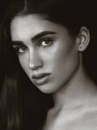 The Kinmons Miranda Sewell Kinmon Richie Kinmon