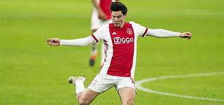 Bij de loting voor de kwartfinales werd deels geloot voor de halve finales. Ajax Met Zeer Opmerkelijke Opstelling Tegen Az