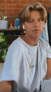 pin von talk to the moon auf boys haarschnitt ideen skater jungs jungs