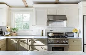 Now at every single seam, the adhesive that was used to attach these vinyl pieces to all the cabinets is seeping out all over the outside of the cabinets! Diamond Cabinet Reviews 2020 Simplify Storage Solutions