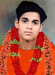 BENEDETTO DA BHAGWAN SRI SATHYA SAI BABA PIÙ VOLTE, IL MAESTRO DI TABLA  ZAKIR HUSSAIN HA LASCIATO IL CORPO 15 dic 2024 Il rinomato maestro di  tabla, Ustad Zakir Hussain, è scomparso