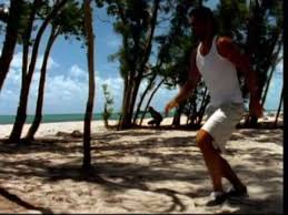 Axelle red, où qu'elle aille et quoiqu'elle fasse, possède toujours ce petit supplément d'âme, moteur de sa nature d'artiste, de ses compositions comme de ses interprétations, mais aussi de ses engagements. Patricia Kaas Il Me Dit Que Je Suis Belle Hd Melodie