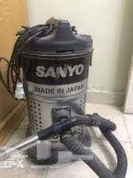 مكنسة كهربائية sanyo