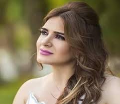 تنازلت من اجل من بيتها وزوجها واولادها. Ù…ÙŠØ±Ù†Ø§ ÙˆÙ„ÙŠØ¯ Ù…Ù† Ø£ØµÙˆÙ„ Ù„Ø¨Ù†Ø§Ù†ÙŠØ© ÙˆØ£Ø­Ù…Ø¯ Ø²ÙƒÙŠ ØªÙ†Ø¨Ø£ Ù„Ù‡Ø§ Ø¨Ù†Ø¬ÙˆÙ…ÙŠØ© ÙƒØ¨ÙŠØ±Ø© ÙˆÙ…Ø§Ø°Ø§ Ø¹Ù† Ø²ÙˆØ§Ø¬Ù‡Ø§ Ù…Ù† Ø«Ø±ÙŠ Ø¹Ø±Ø¨ÙŠ