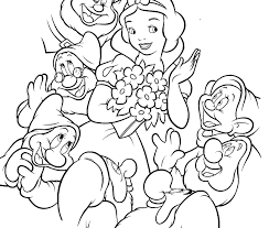 Snow white holding bouquet of flowers. Snow White And The Seven Dwarfs Coloring Pages 360coloringpages