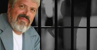 Armando Cabrera: fuera de cárcel pero no del placer transexual