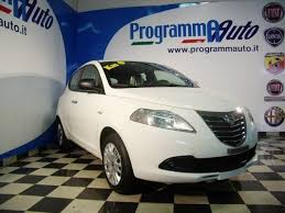 Lancia Ypsilon 0 9 T Air 85 Cv 5 Porte Metano Silver Vettura Km0 Servosterzo Immobilizzatore Elettronico Fendinebbia E Auto Automobile Veicoli Commerciali