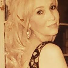 Mimi Diaz (mimiwolf39)