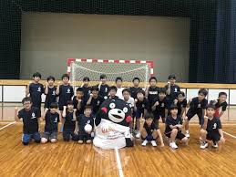 Football, hockey, tennis, basketball and other sports! Kumamon On Twitter Everyone Who Belong To Ikeda Sports Club Taught Me Some Tips Of Handball Do You Think I Could Pass The Ball Well