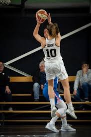 Ce duo, avec emma meesseman bien entendu, championne de russie et victorieuse de l'euroligue avec son club d'ekaterinbourg, compose la force. Tqo Feminin Julie Allemand Antonia Delaere Kim Mestdagh Et Laure Resimont Selectionnees Avec La Belgique Basket Europe