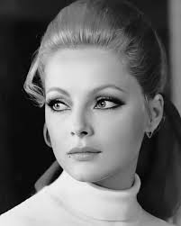 Italian actress Virna Lisi 💛