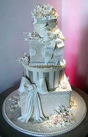 Classic Presents Cake Beautiful Cakes Tiered Cakes