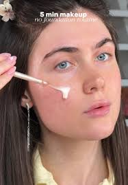 Kiko Joyful Holiday 24h Glam No Transfer Foundation 5