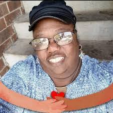 Damien Bridges's Instagram, Twitter & Facebook