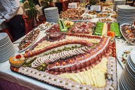Buffet dinner entrees minimum 25 guests. Buffet Menu Ideas That Are Nothing Short Of Pure Delicious Genius Party Joys