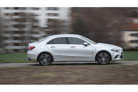 Badged a 250 e, it looks just as good inside and out as the regular car, but boasts the advantage of an with 215bhp from the combined efforts of the engine and motor, the a 250 e is also pretty quick. Mercedes A 250 E Limousine Im Test Auto Motor Und Sport