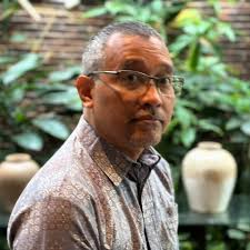 It should be noted the fall of the Silla dynasty was a result of internal  strife and external pressures, leading to a collapse of central authority  and a peasant uprising. 📷: @nytimes