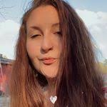 Emily Cremeans's Instagram, Twitter & Facebook