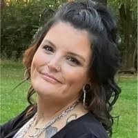 Ashley Callahan's Instagram, Twitter & Facebook