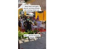 Di antaranya adalah ketika hendak melakukan akad nikah atau menyampaikan khotbah jumat. Akad Nikah Saat Ppkm Darurat Pernikahan Pengantin Tiba Tiba Didatangi Ambulans