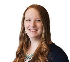 Kelly Englert's Instagram, Twitter & Facebook