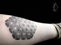 30 Spiritual Flower Of Life Tattoo Designs Page 2 Of 3 Tattoobloq Armreifen Tattoo Tattoos Mit Heiliger Geometrie Inspirierende Tattoos