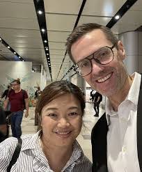 Janet Atchley's Instagram, Twitter & Facebook