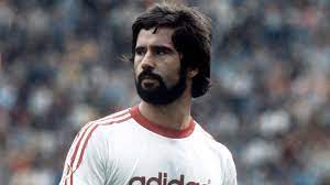 Gerhard gerd müller is a german former professional footballer. Zyhshr0 1x5qtm
