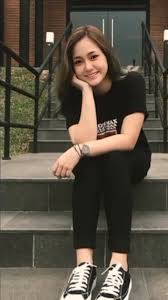 Good morning sa mga cheater out their , Sana next year mag Bago na kayo wag  na kayong manakit ng mga damdamin.., Maging kontento kayo sa iisang partner  🫰👍 #highlightseveryone #everyoneシ゚ #reelsvideoシ ...