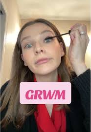 5/5 obviously! #onyxstorm #rebeccayarros #booktok #bookish #reading #grwm  #fyp