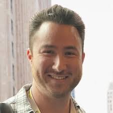 Kira Busman's Instagram, Twitter & Facebook